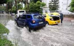 Meteoroloji ‘Sarı’ Kodlu Uyarı Vermişti: Mersin ve Antalya Sular Altında!