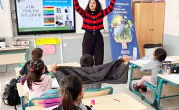 Didim’de ilko­kul­la­ra sıfır atık ve çevre bi­lin­ci eği­ti­mi