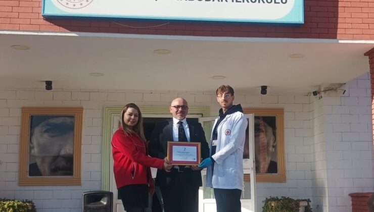 Didim Akbudak İlkokulu’ndan kızılay’a kan bağışı