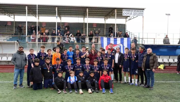 Didim Belediyespor U14 takımı şampiyon oldu
