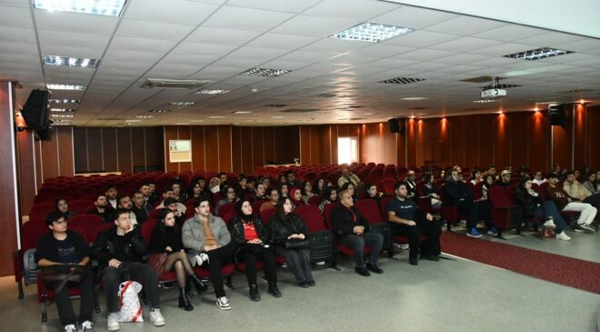 Didim MYO’lu öğrencilere yurtdışı ve kariyer fırsatları eğitimi verildi