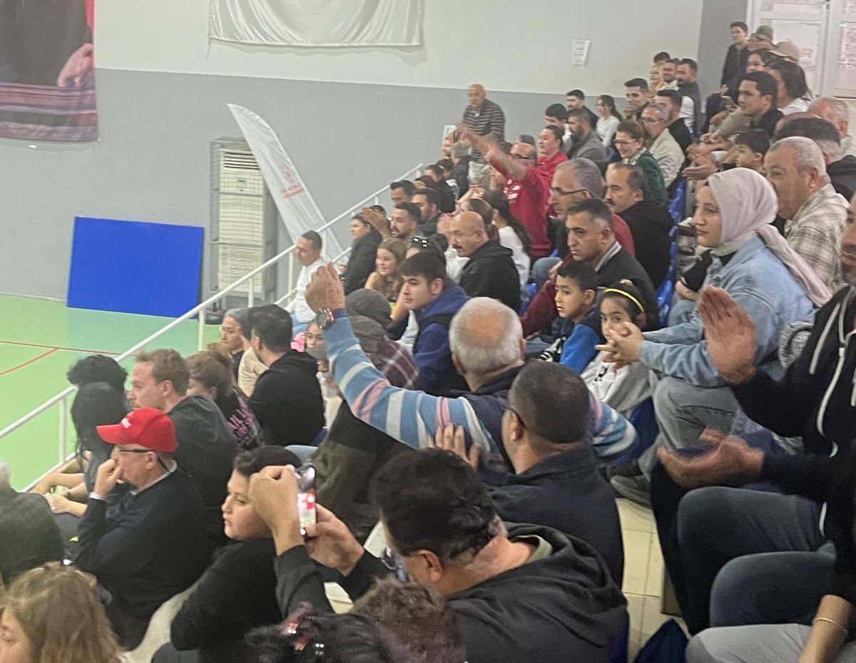 214B100E E258 4D74 8544 2Ab64B29Eb9B