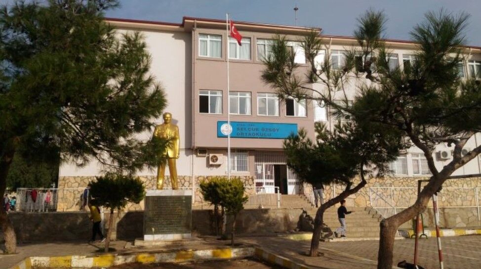 Didimde Selcuk Ozsoy Ortaokulu Bilmecesi 649085 1204A41Ea5Cec0628259808127Bf10Cb