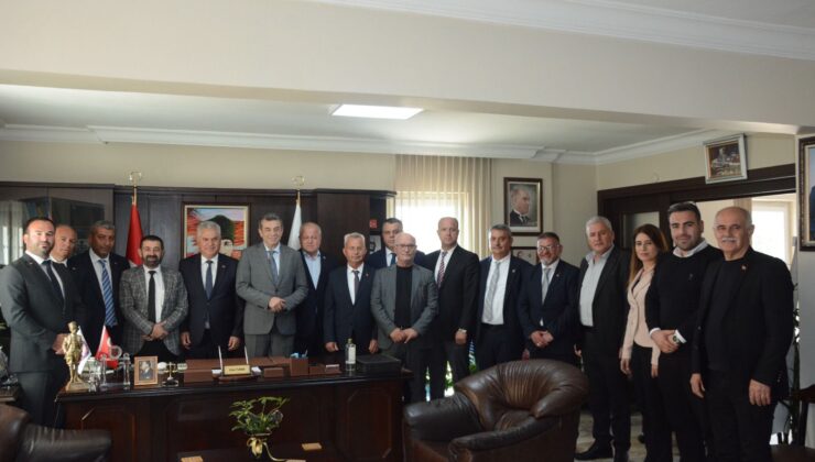 Kuşadası’nda Künkcü rüzgarı: Destek çığ gibi büyüyor