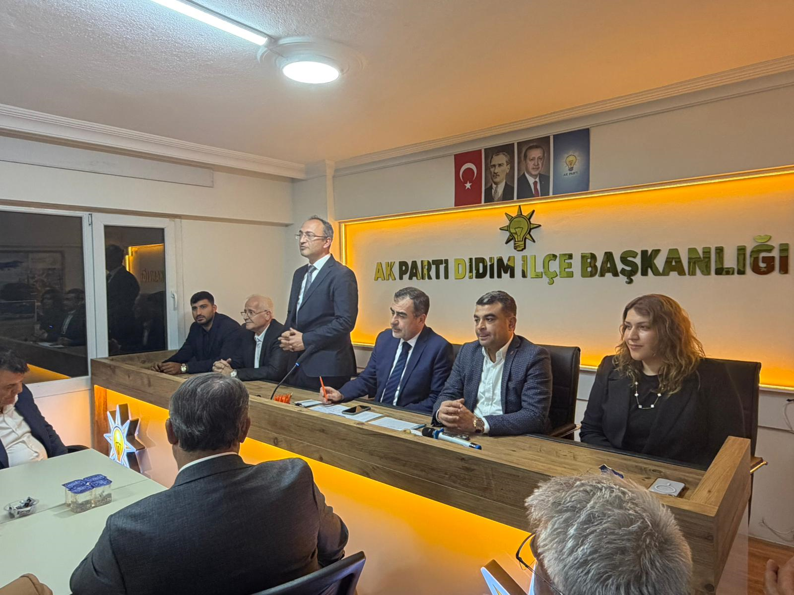 Didim Ak Partinin Danisma Meclisinde Sorunlar Ele Alindi 654815 1317D0