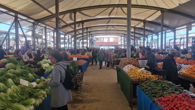 Didim AK parti, pazarcıların yer sorununa dikkat çekti: “Hakkaniyetli değil”