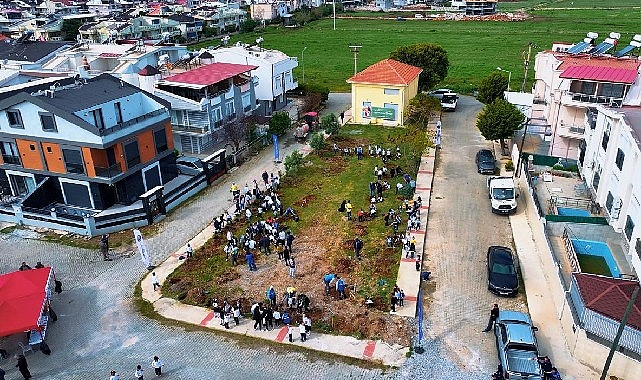 Didim Belediyesi, Ağaç Dikme Etkinliği ile öğrencilere çevre bilinci kazandırıyor