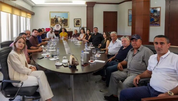 Didim Belediyesi’nde istifa depremi: Başkan Gençay ve 20 meclis üyesi CHP’den ayrıldı