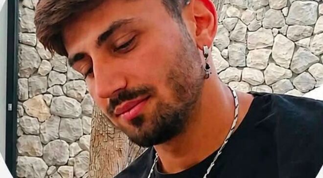 Genç kasiyer bir aylık yaşam savaşını kaybetti