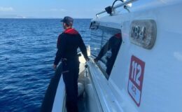 Kuşadası ve Didim’de denizde mahsur kalan 4 kişi kurtarıldı